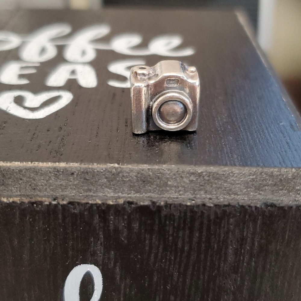 Pandora Camera Travel Charm